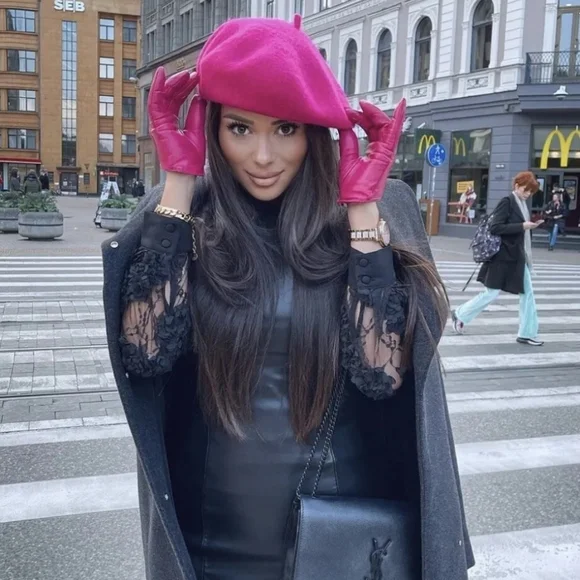 Zara | Accessories | Zara Wool French Fuschia Beret Hat  display picture 2